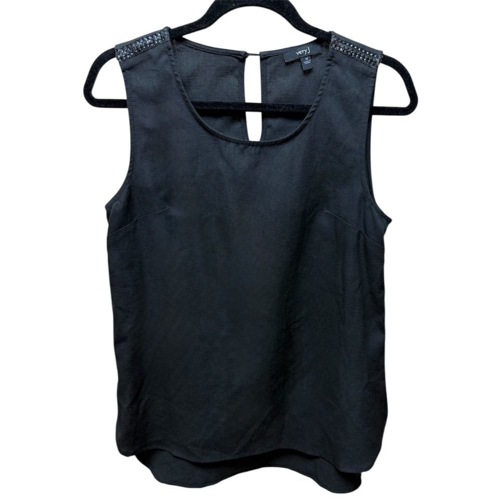 Very J Black Sleeveless Top. Braided Sides. Polyester. Sz M